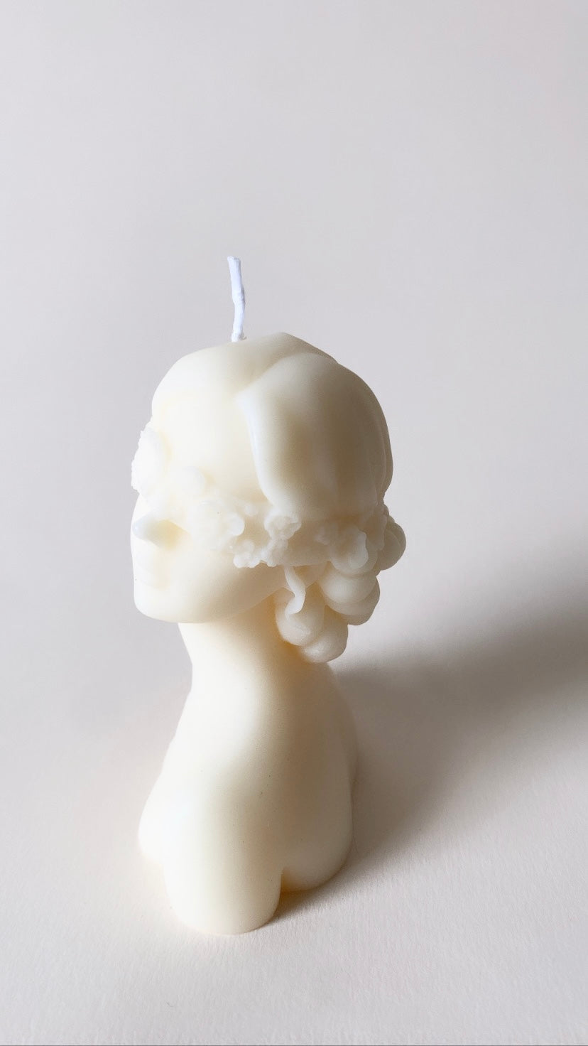 White Floral Queen Candle