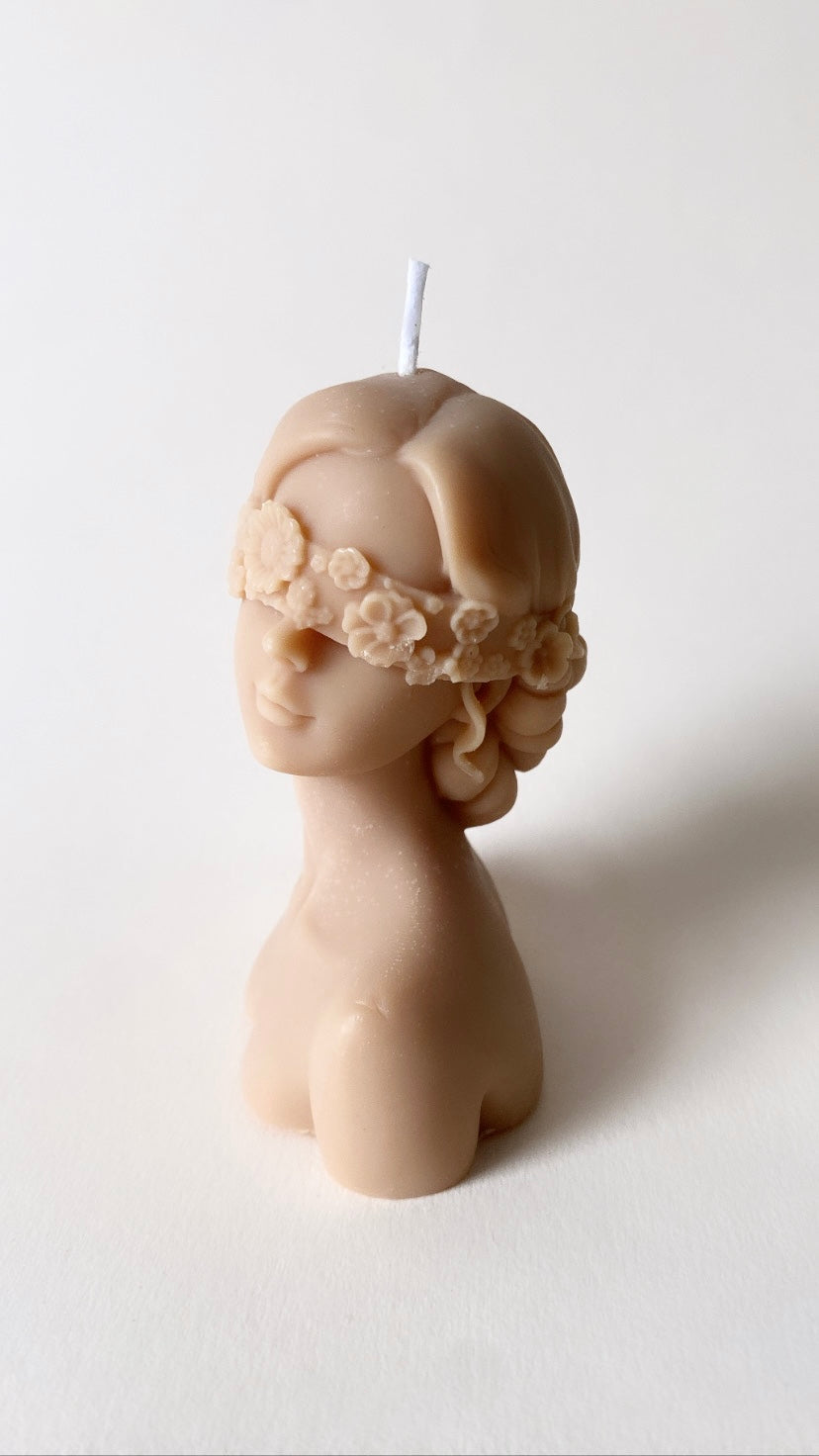 Nude Floral Queen Candle