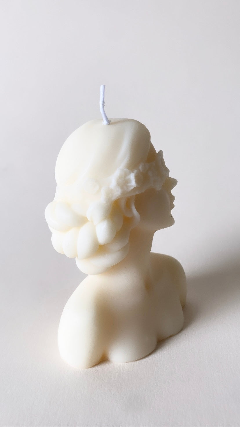 White Floral Queen Candle
