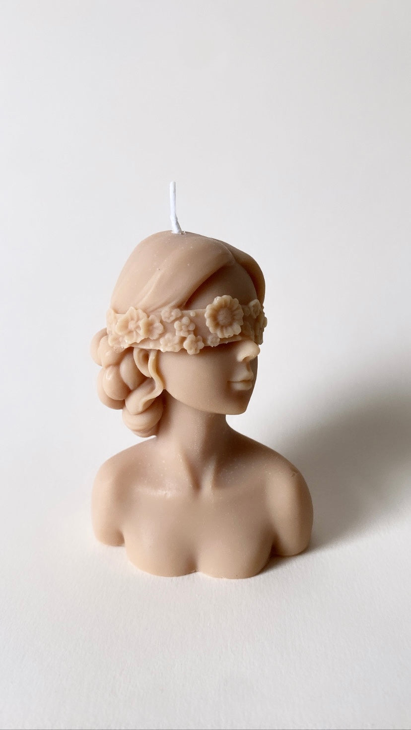 Nude Floral Queen Candle