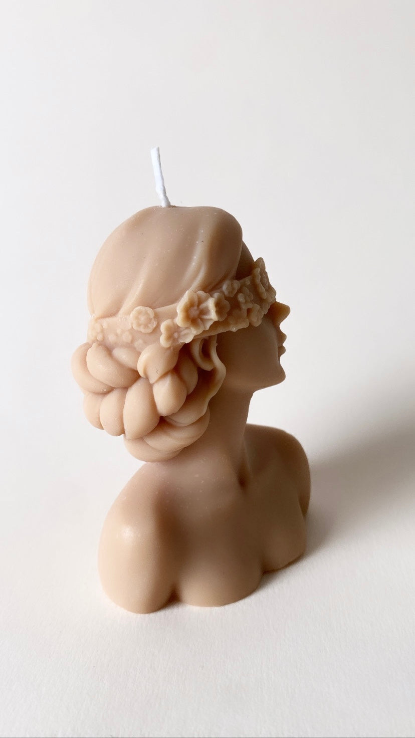 Nude Floral Queen Candle