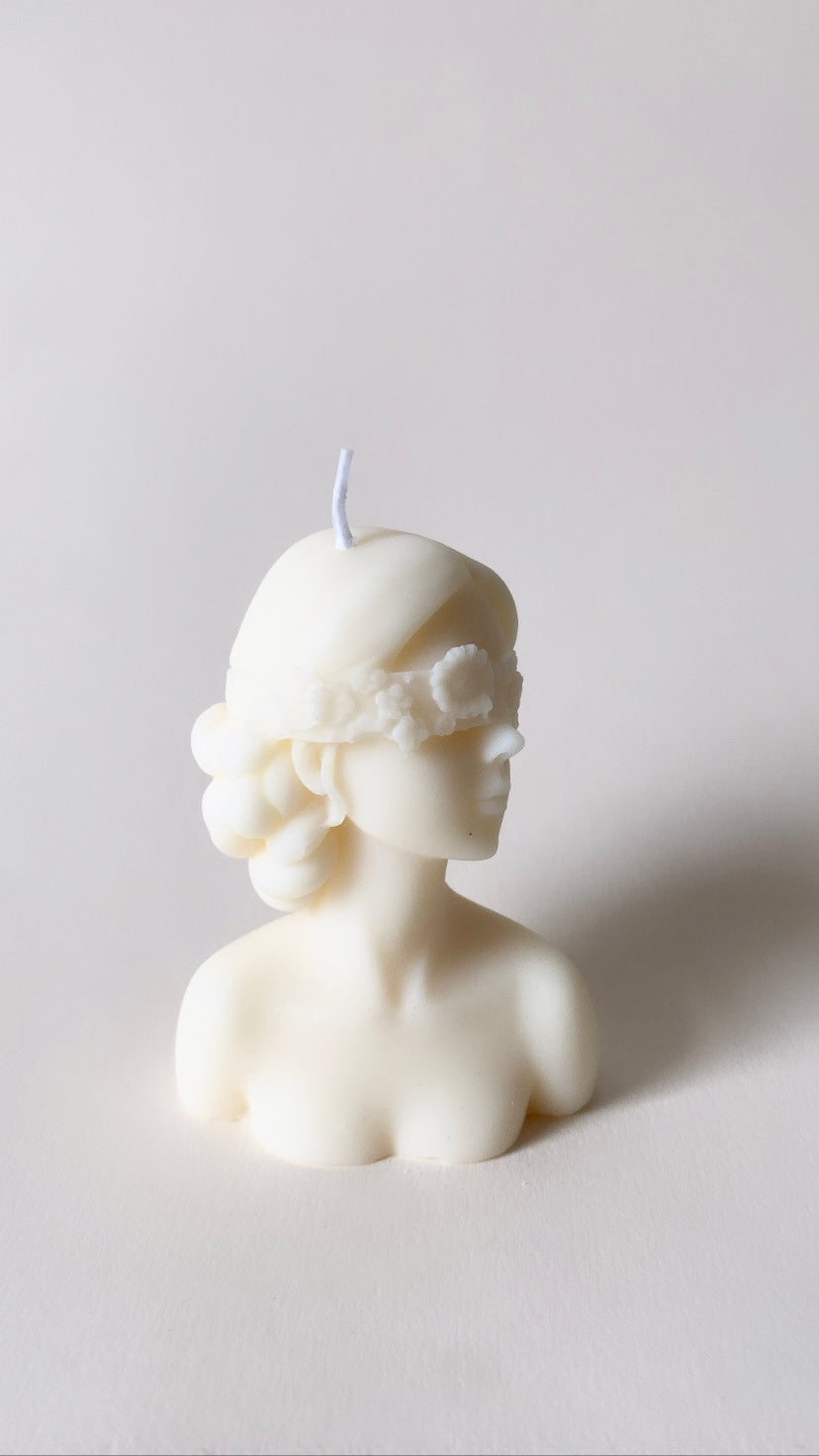 White Floral Queen Candle