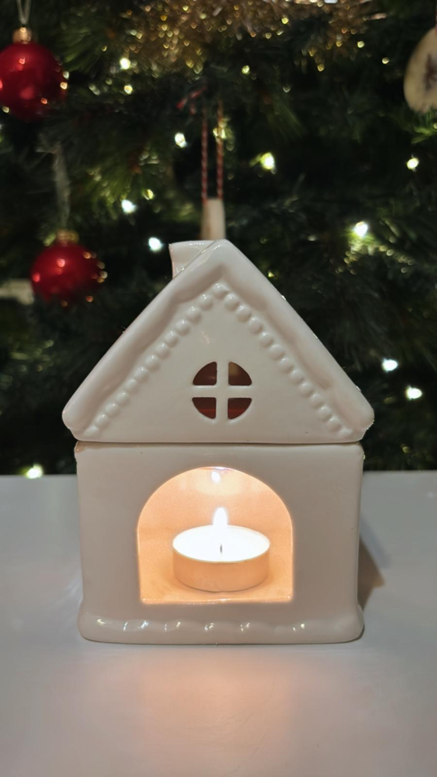 White Gingerbread Cottage Burner 🏡