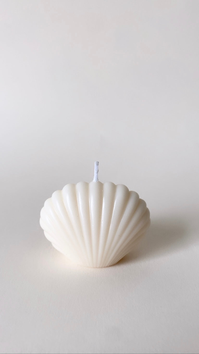 White Mini Shell Candle